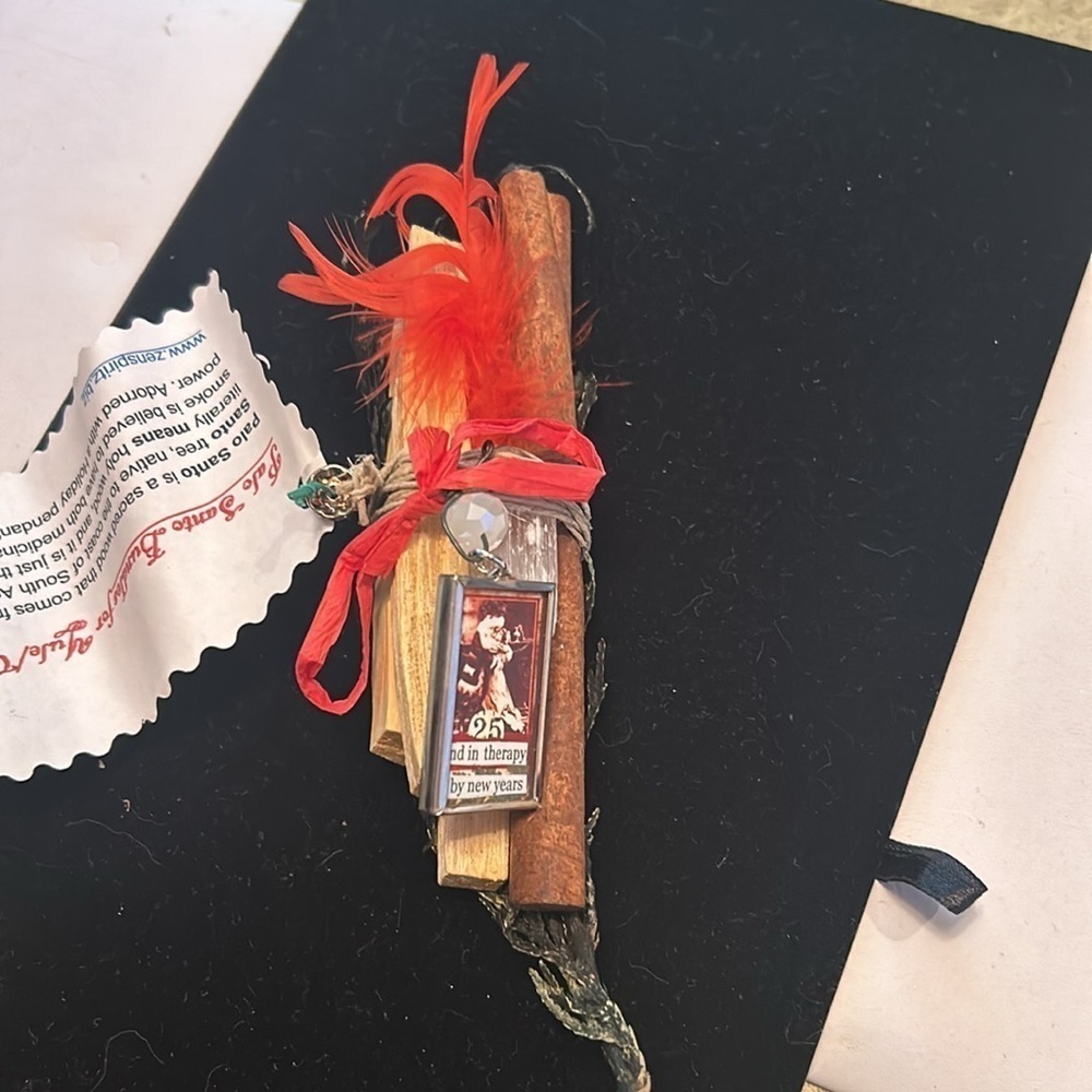 Palo Santo 4 Yule/Christmas - Picture 5 of 6